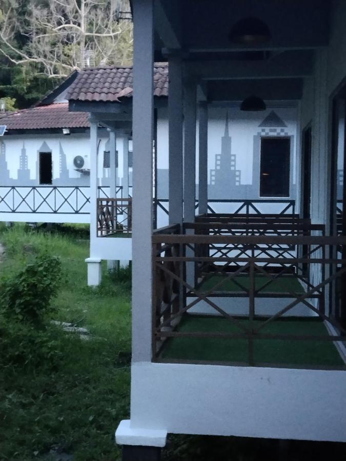 Pangkor Holiday Resort Kampong Sungai Udang Exterior foto