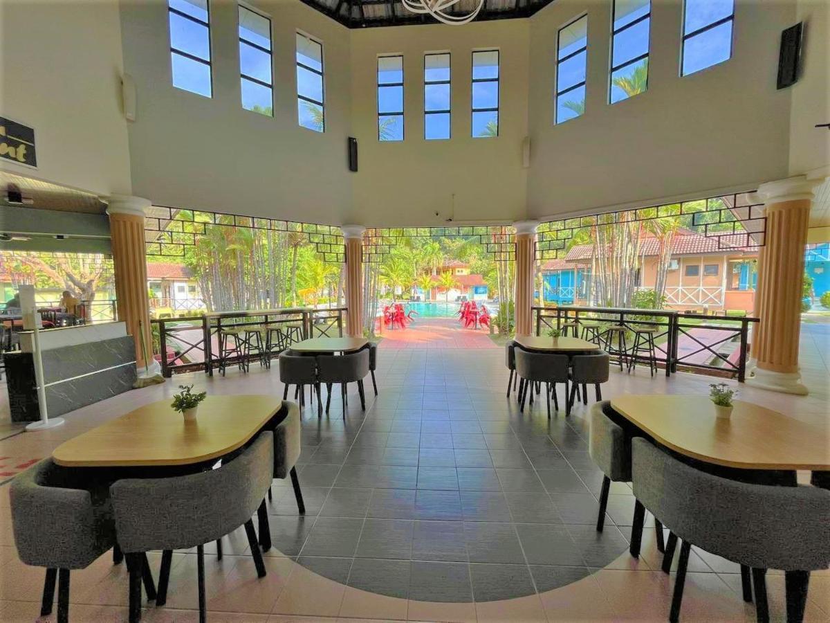 Pangkor Holiday Resort Kampong Sungai Udang Exterior foto
